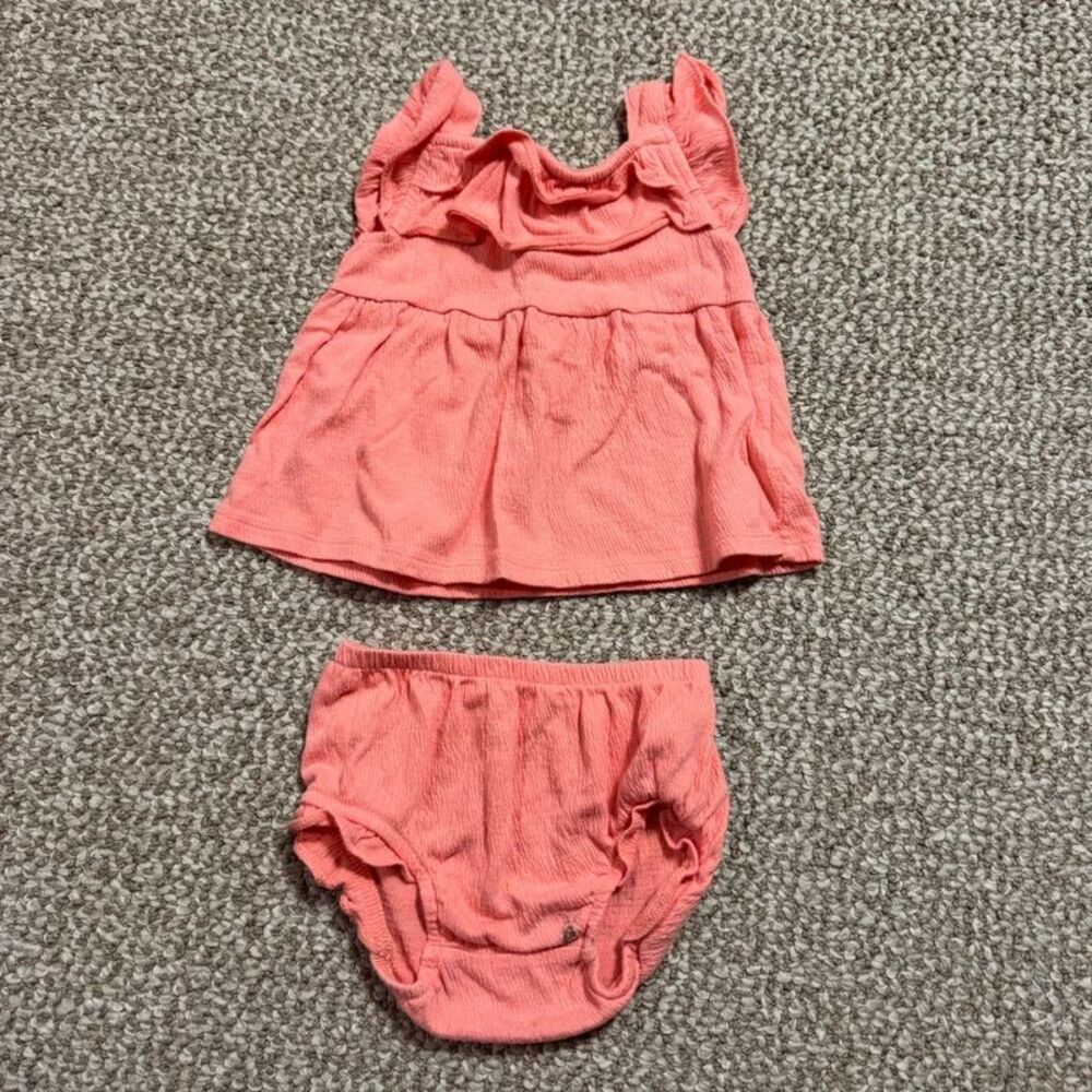 Carter's Baby Girl 2pc Top Bloomer Set Coral Ruffle Sleeve Size 12 Months